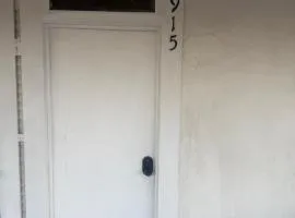 Downtown Taylor Private Entry Room 2