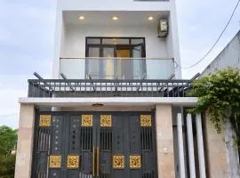 Ngôi nhà giá rẻ nội thất hiện đại gần biển