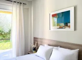 Avra Yard Suites