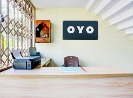 Hotel O RB Guest house, hotel v mestu Morādābād