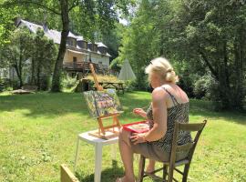 Moulin de la Fayolle, familiehotell i Blot-lʼÉglise