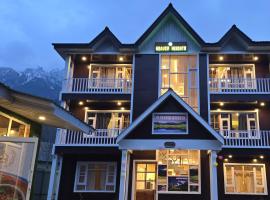 Hotel Heaven Heights, khách sạn ở Pahalgām