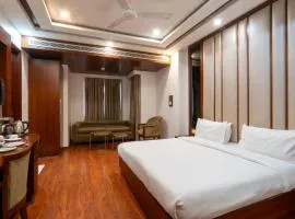 Grand FFOUR near Nehru Place, Delhi