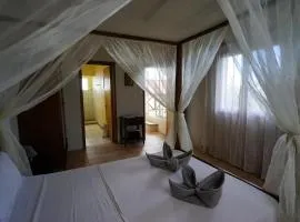 Ocean View Guesthouse with Pool, Surf, Sunset