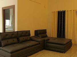 4 Care Hotel Apartments, hotel u gradu Tiruvala
