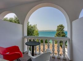 Martin's B&B, hotel i Dramalj