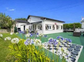 Villa Las Catedrales - Frente a la playa - Amplio jardín - Piscina