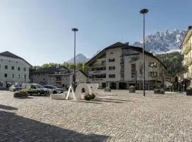 Post Residence - Home of Memories - Dolomites