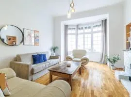 Elegant and Spacious 2 Bedroom in Menton Center