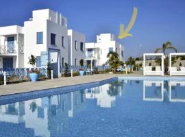 Resort Townhouse Sea Mountain Views – hotel w mieście Kharcha