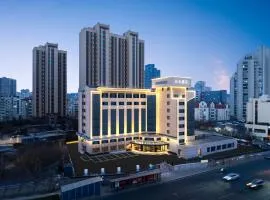 Atour Hotel Qingdao Central Business District MixC