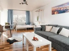 Großes Familien oder Monteurappartement, 5 Betten in 3 Zimmer, Prime Video inklusive, Balkon, Waschmaschine, Spülmaschine