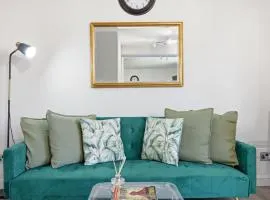 Luxury Kensington Apt - Walk to Harrods