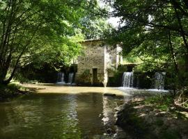 Moulin de Haussecame – hotel w mieście Sos