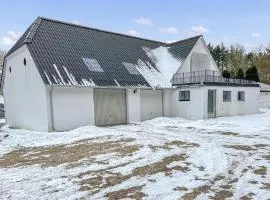 Beautiful Home In Brovst With Wifi