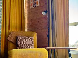 Smart apartment -Має Резервне живлення, Hotel in Juschne