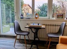 Altea - Lago di Como nuovo accogliente mini appartamento vicino alla spiaggia e giardino