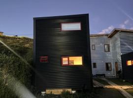 Stone Tiny Chalten Nordic Cabin Patagonia - Arg, Hotel in El Chaltén