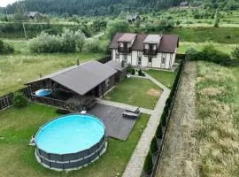 Котедж "Під Горбком"