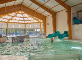 Bungalow confortable près de La Tranche-sur-Mer avec piscine