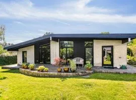 4 Bedroom Luxurious Home In Gilleleje