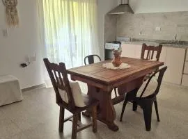 CasaMora departamento céntrico con cochera gratis, 2 habitaciones