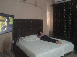 Aspic Hotel, khách sạn ở Uyo