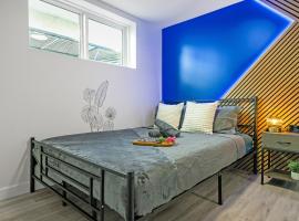 Cosmic Game Room, Yard & Close to WEM, hotell sihtkohas Spruce Grove