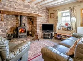 2 Bed in Llanfihangel-nant-Bran BN200