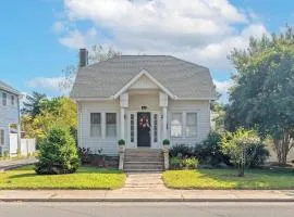 Bethany Breeze Cozy 4BR Bungalow 2 Miles to Sand!