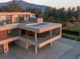 Sun and Sea Apartment - Beachfront, 2 Bedrooms with Sea View & Garden