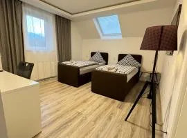 New Apartments - Free Parking - WiFi - Kitchen