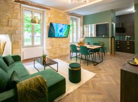 퐁테네르콩트에 위치한 호텔 Charmant appartement - L'émeraude