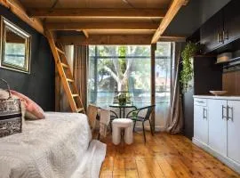 Carlton studios #F1 #AusGP #Melbourne