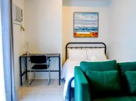 Bright and Spacious Studio at Mivela