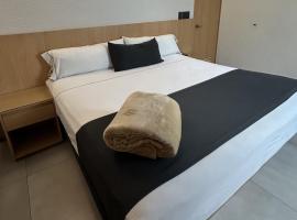 Hotel Emperador centro Guadalajara y Remodelado, готель у місті Гвадалахара