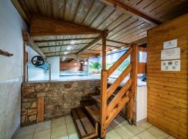 La Flèche d'Or, hotel v destinaci Châtel