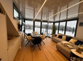 Hausboot Nikolai Stralsund, hotel i Stralsund