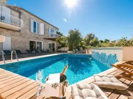 Luxury beachfront Villa Casa Mare with heated pool near Supetar - Brač
