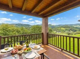 Gran casa rural con encanto rodeada de naturaleza