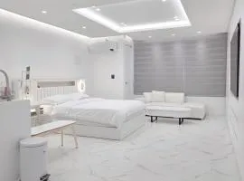 5 seconds to Dongmyo Station