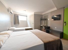 Hotel PrimeInn، فندق في كامبيناس