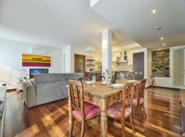 La casa di Flo luxury apartment, ξενοδοχείο σε Lierna