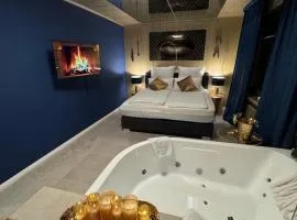 Private Luxury Experience für Paare mit Whirlpool-Badewanne