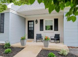 The Willowdale Cottage With Hot Tub, hotel u gradu Lamkaster