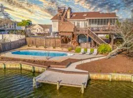 New! Boat Dock /Pool /HotTub/ Waterfront/ Beach