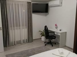 Casa M&V, hotel di Focşani