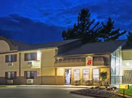 Super 8 by Wyndham Pella, hotel v mestu Pella