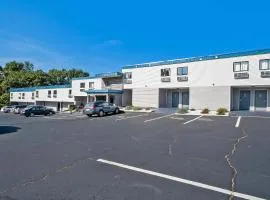 Days Inn by Wyndham Moosic