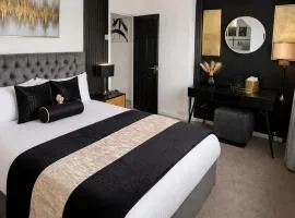 Rosie House 3 bedroom House in Sandbach with Parking